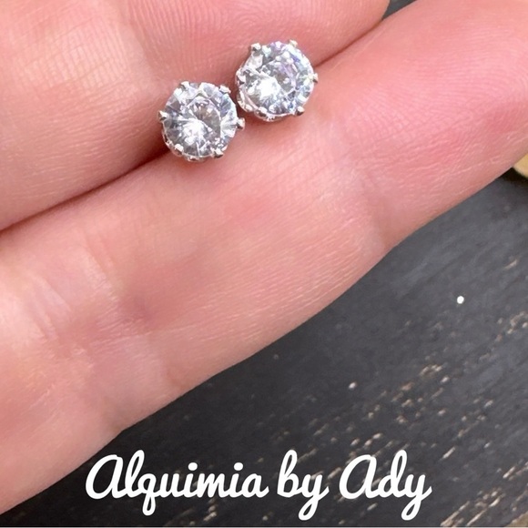 ZIRCONIA DIAMOND STUDS - Picture 1 of 1